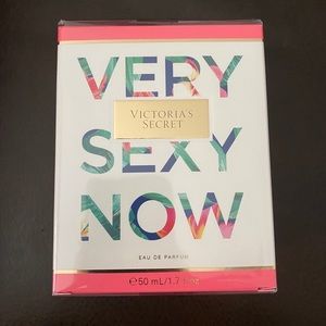 Victoria’s Secret Very Sexy Now